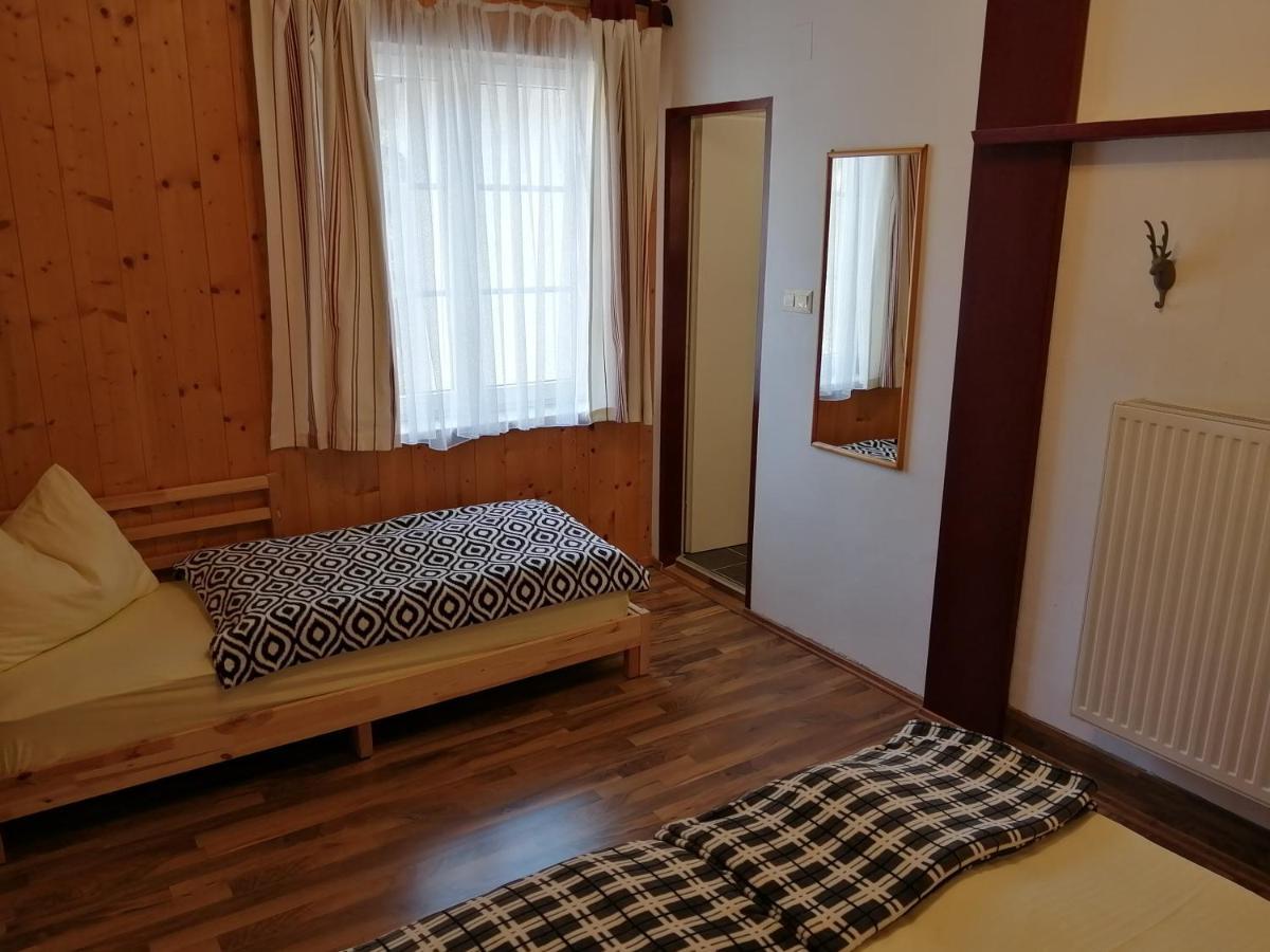 Alpina Appartements 말니츠 외부 사진