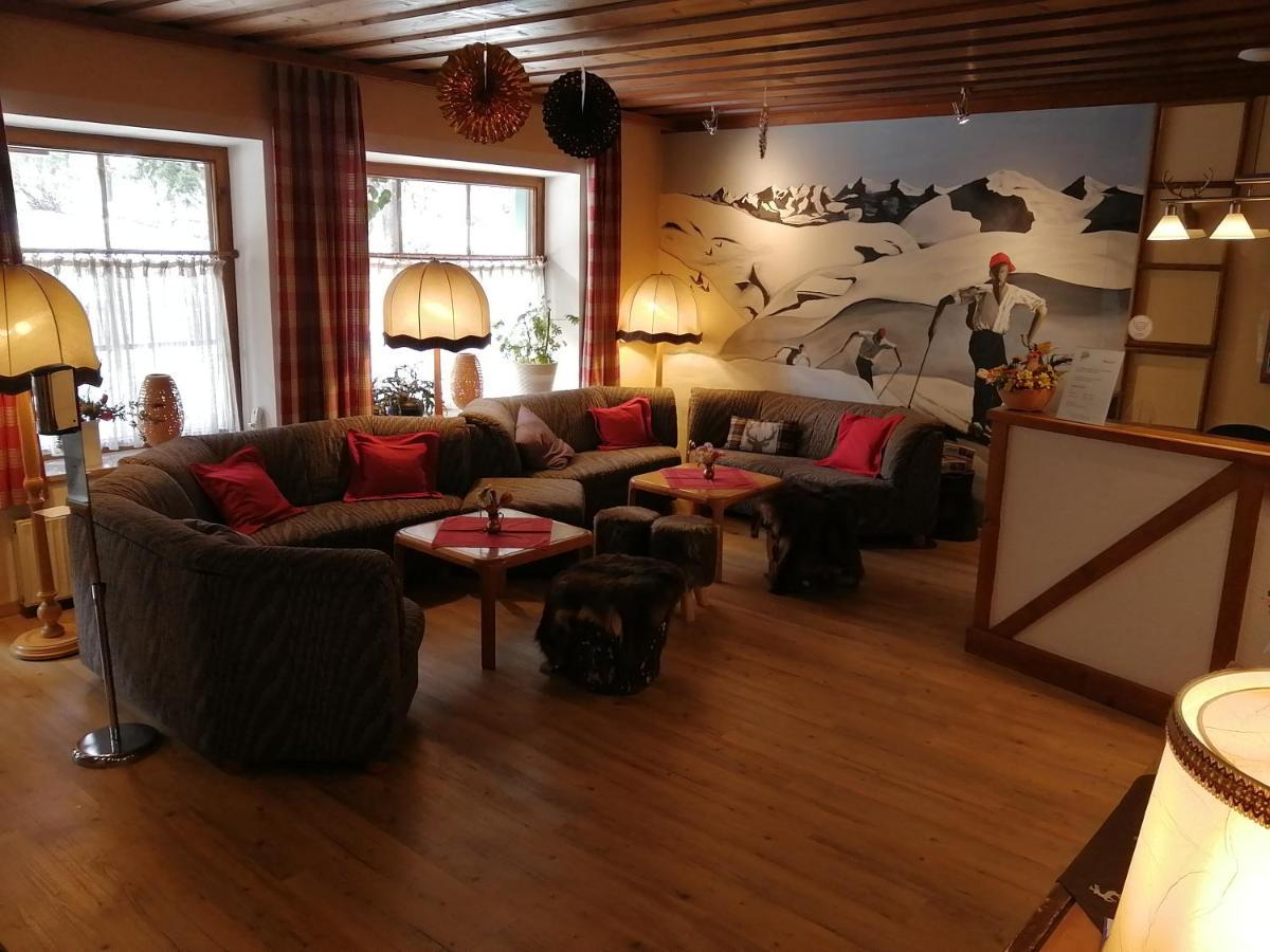 Alpina Appartements 말니츠 외부 사진