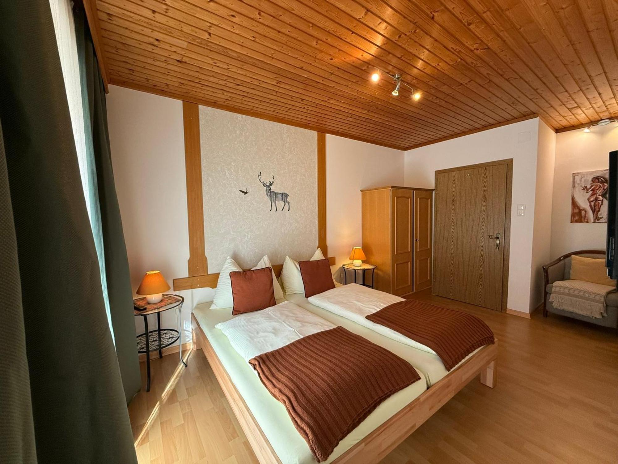 Alpina Appartements 말니츠 외부 사진