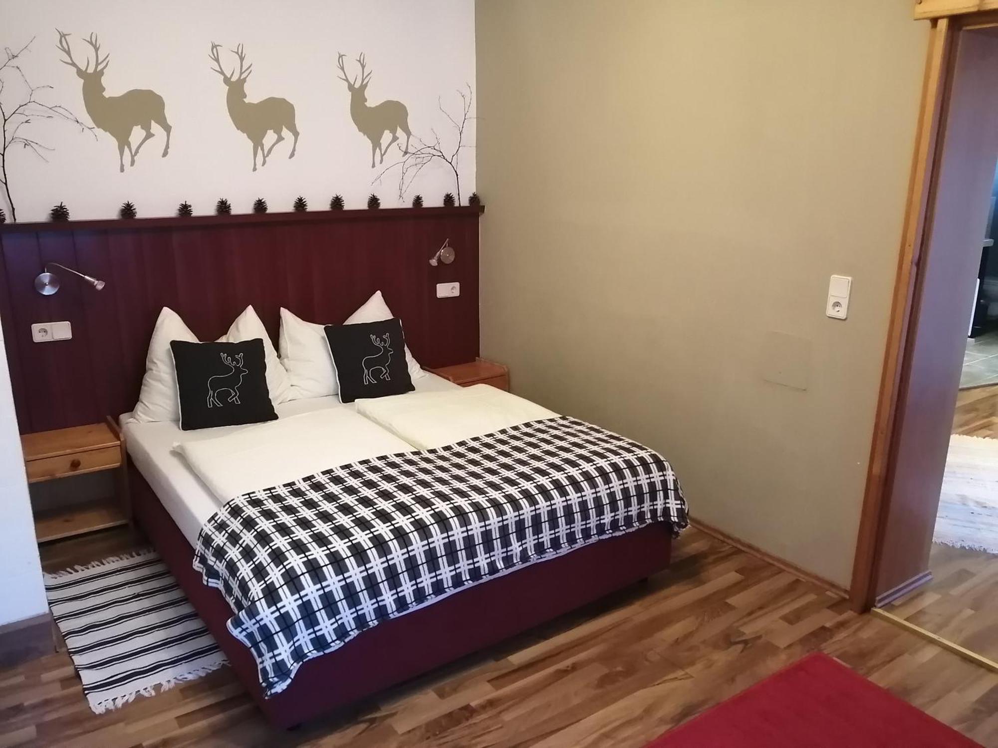 Alpina Appartements 말니츠 외부 사진