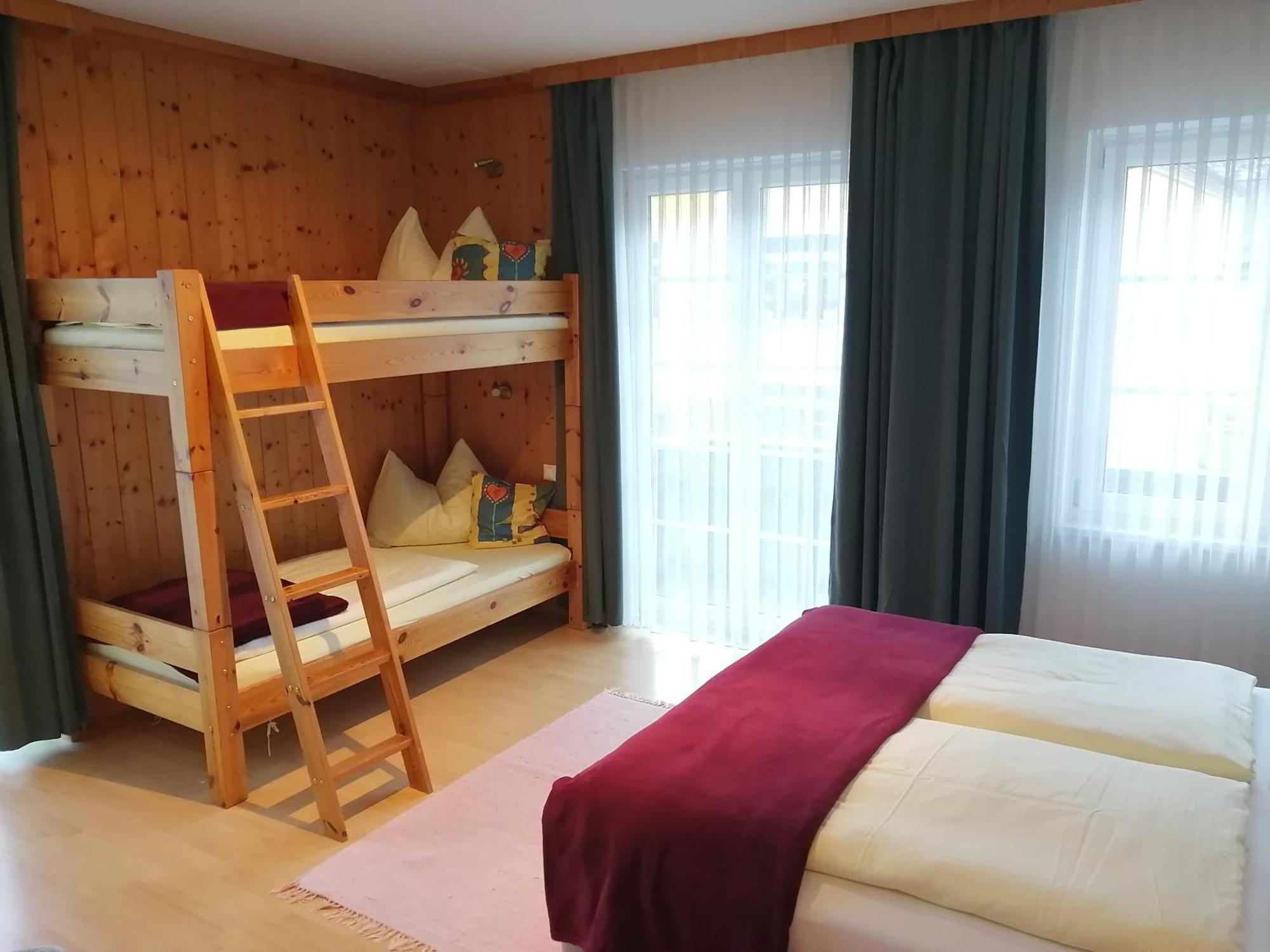 Alpina Appartements 말니츠 외부 사진